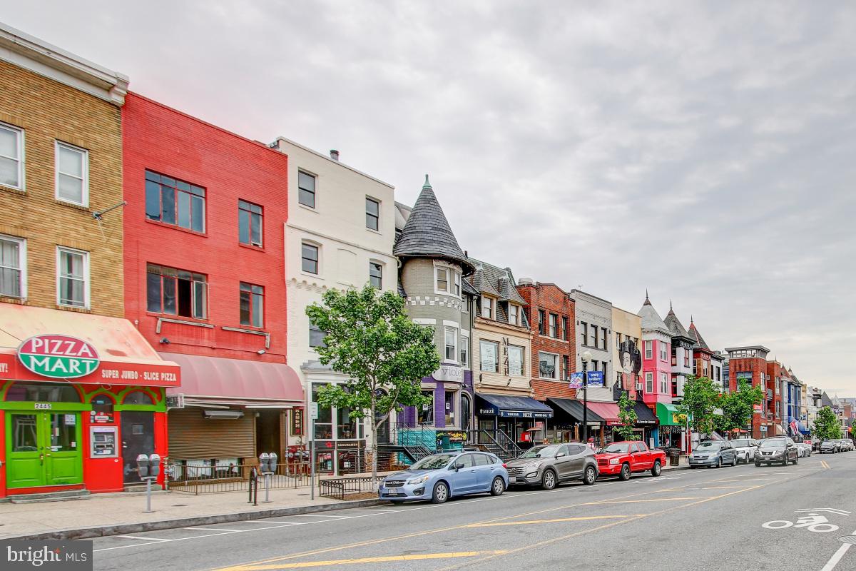 1738 T ST NW #1, WASHINGTON, District Of Columbia 20009, 2 Bedrooms Bedrooms, ,1 BathroomBathrooms,Residential,For sale,1738 T ST NW #1,DCDC2212806 MLS # DCDC2212806