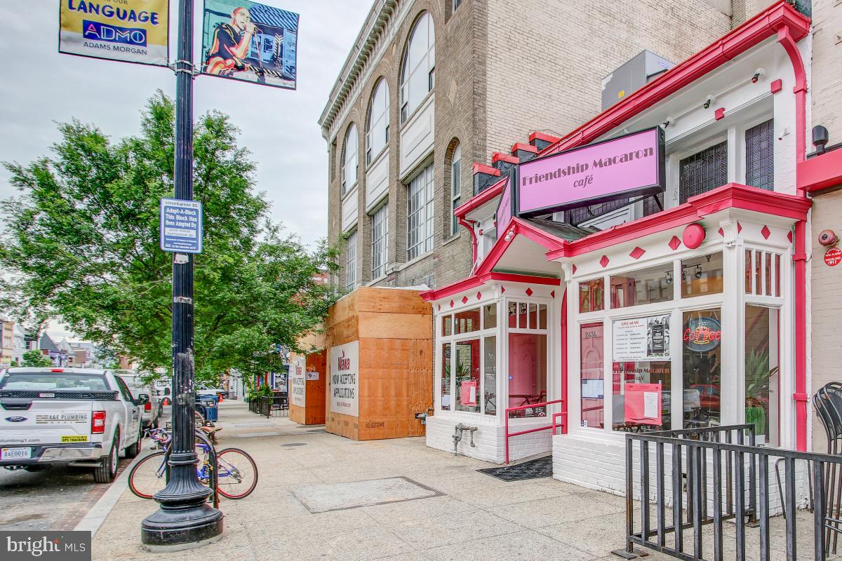 1738 T ST NW #1, WASHINGTON, District Of Columbia 20009, 2 Bedrooms Bedrooms, ,1 BathroomBathrooms,Residential,For sale,1738 T ST NW #1,DCDC2212806 MLS # DCDC2212806