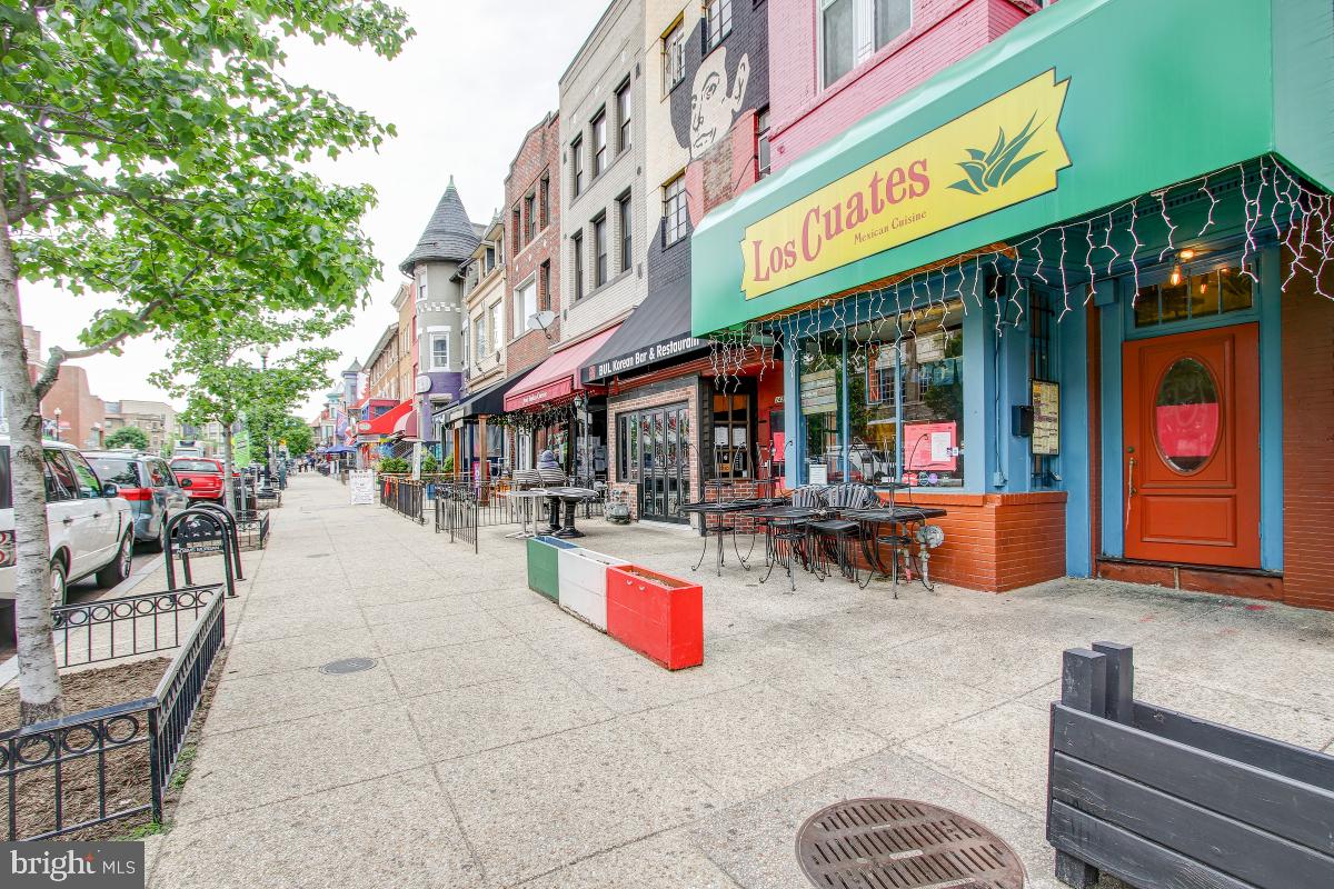1738 T ST NW #1, WASHINGTON, District Of Columbia 20009, 2 Bedrooms Bedrooms, ,1 BathroomBathrooms,Residential,For sale,1738 T ST NW #1,DCDC2212806 MLS # DCDC2212806