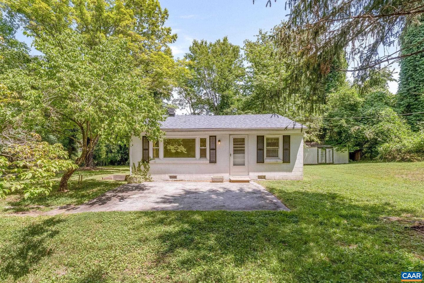 4427 BUNKER HILL RD, KESWICK, Virginia 22947, 2 Bedrooms Bedrooms, ,1 BathroomBathrooms,Residential,For sale,4427 BUNKER HILL RD,667275 MLS # 667275