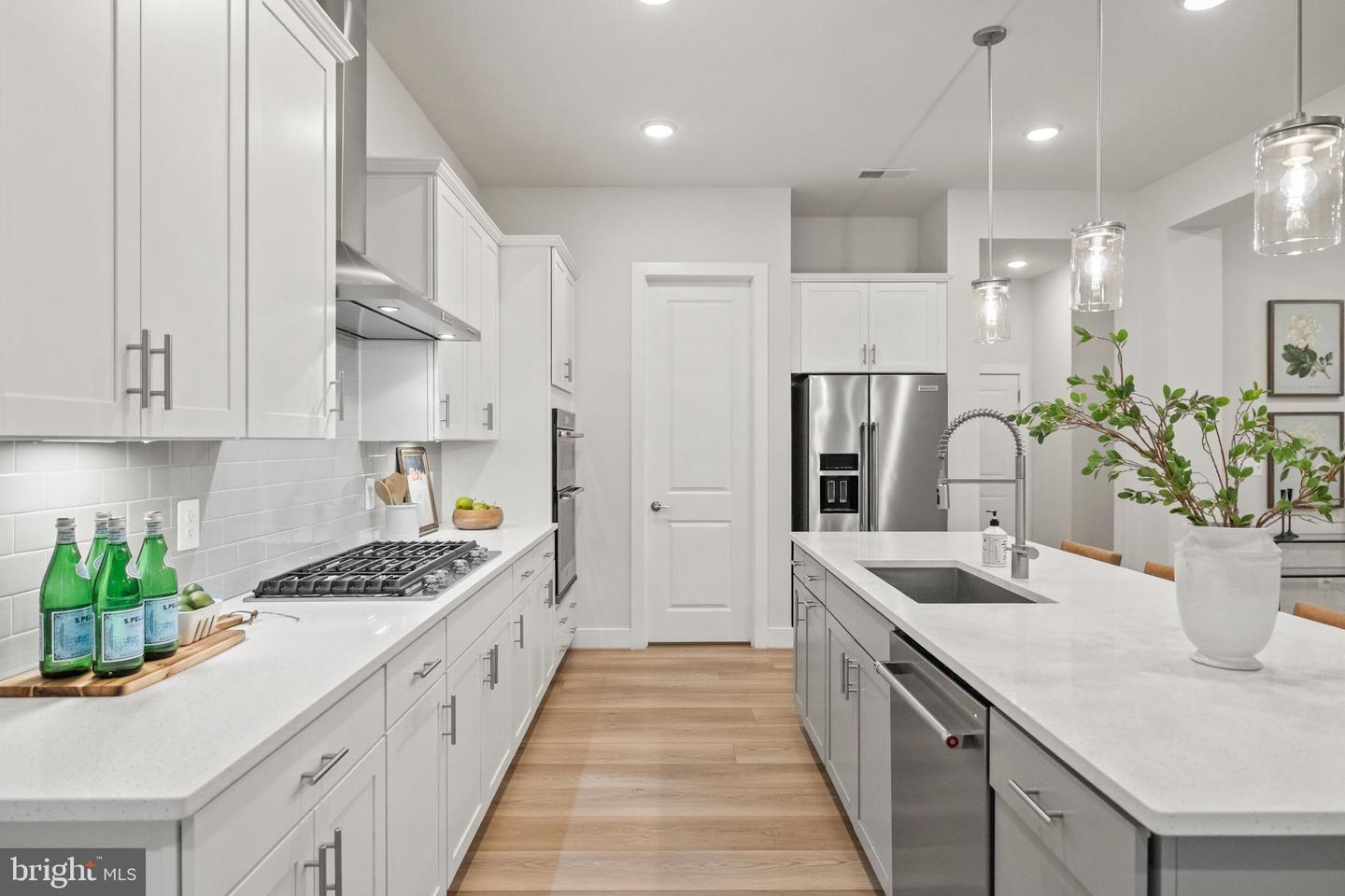 4635 WOOD GLEN RD, FAIRFAX, Virginia 22032, 5 Bedrooms Bedrooms, ,4 BathroomsBathrooms,Residential,For sale,4635 WOOD GLEN RD,VAFX2258362 MLS # VAFX2258362
