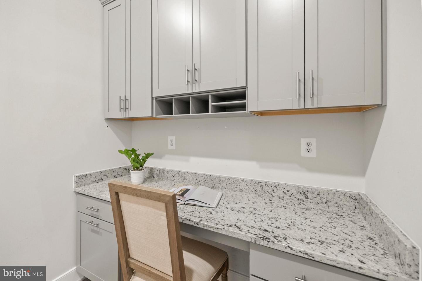 4635 WOOD GLEN RD, FAIRFAX, Virginia 22032, 5 Bedrooms Bedrooms, ,4 BathroomsBathrooms,Residential,For sale,4635 WOOD GLEN RD,VAFX2258362 MLS # VAFX2258362