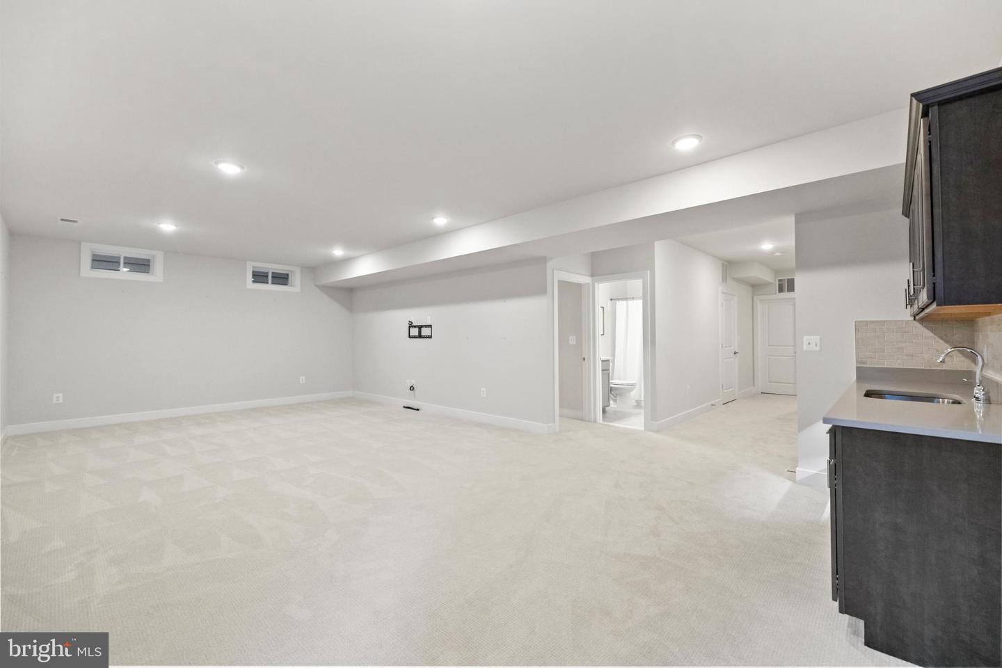 4635 WOOD GLEN RD, FAIRFAX, Virginia 22032, 5 Bedrooms Bedrooms, ,4 BathroomsBathrooms,Residential,For sale,4635 WOOD GLEN RD,VAFX2258362 MLS # VAFX2258362