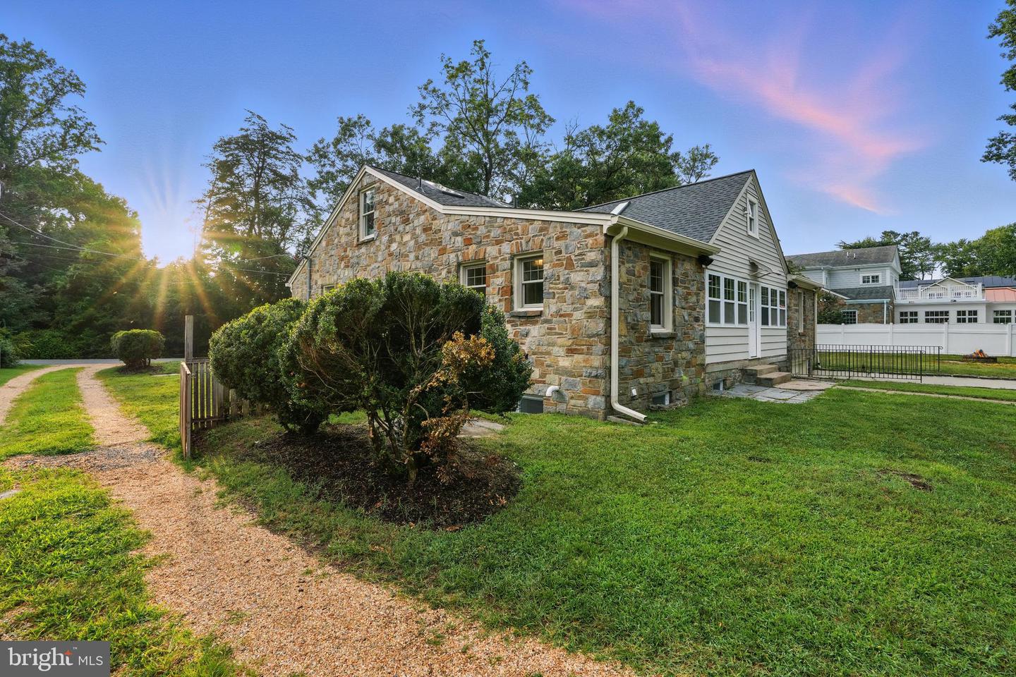 4505 PARK RD, ALEXANDRIA, Virginia 22312, 6 Bedrooms Bedrooms, ,4 BathroomsBathrooms,Residential,For sale,4505 PARK RD,VAFX2258372 MLS # VAFX2258372