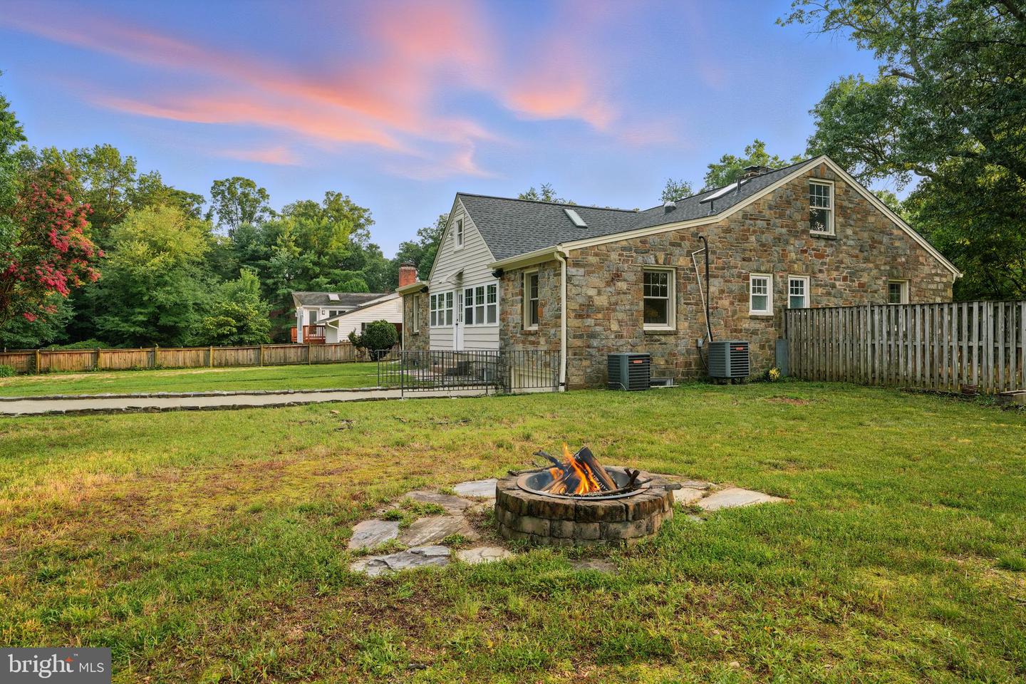 4505 PARK RD, ALEXANDRIA, Virginia 22312, 6 Bedrooms Bedrooms, ,4 BathroomsBathrooms,Residential,For sale,4505 PARK RD,VAFX2258372 MLS # VAFX2258372
