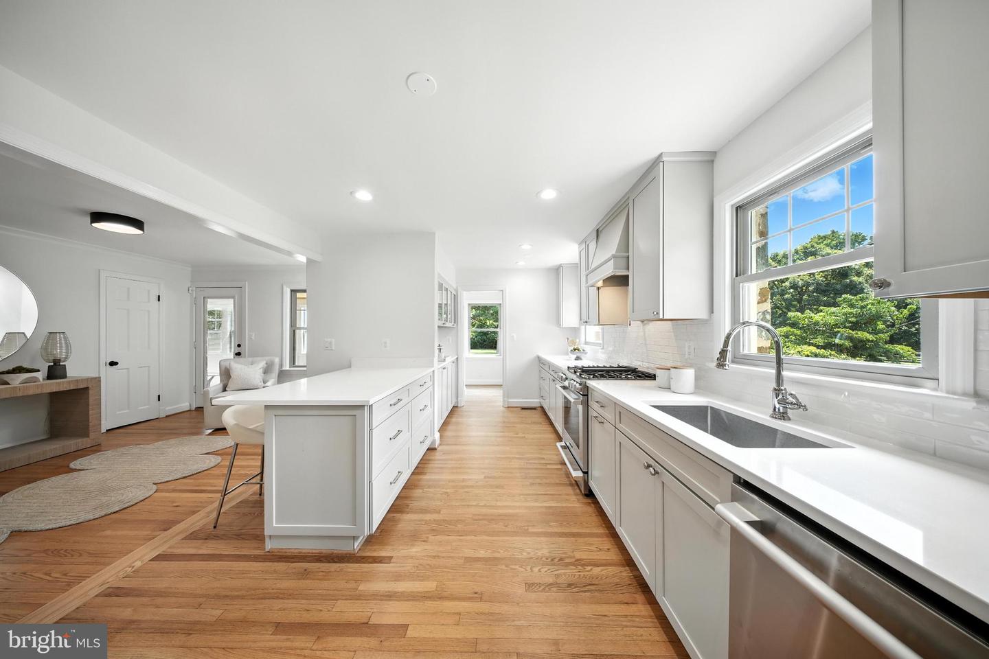 4505 PARK RD, ALEXANDRIA, Virginia 22312, 6 Bedrooms Bedrooms, ,4 BathroomsBathrooms,Residential,For sale,4505 PARK RD,VAFX2258372 MLS # VAFX2258372