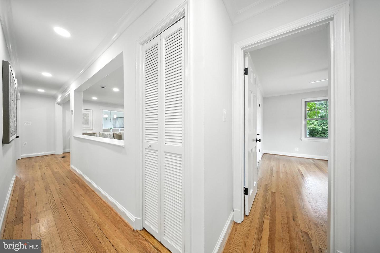 4505 PARK RD, ALEXANDRIA, Virginia 22312, 6 Bedrooms Bedrooms, ,4 BathroomsBathrooms,Residential,For sale,4505 PARK RD,VAFX2258372 MLS # VAFX2258372