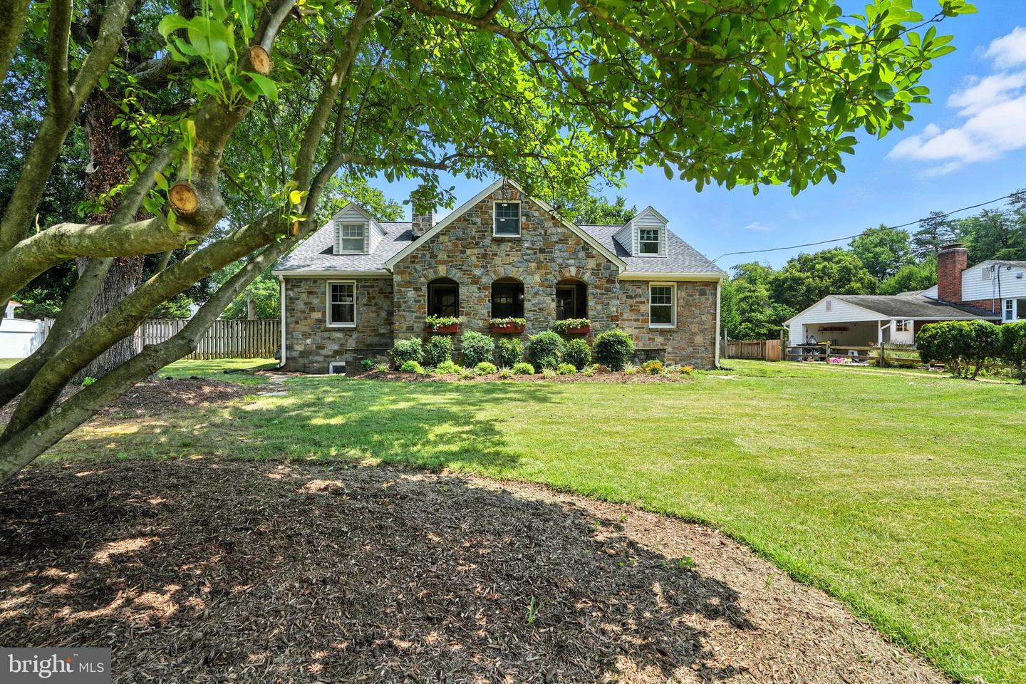 4505 PARK RD, ALEXANDRIA, Virginia 22312, 6 Bedrooms Bedrooms, ,4 BathroomsBathrooms,Residential,For sale,4505 PARK RD,VAFX2258372 MLS # VAFX2258372