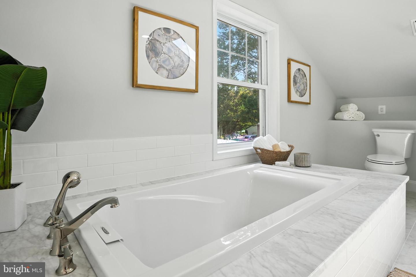 4505 PARK RD, ALEXANDRIA, Virginia 22312, 6 Bedrooms Bedrooms, ,4 BathroomsBathrooms,Residential,For sale,4505 PARK RD,VAFX2258372 MLS # VAFX2258372