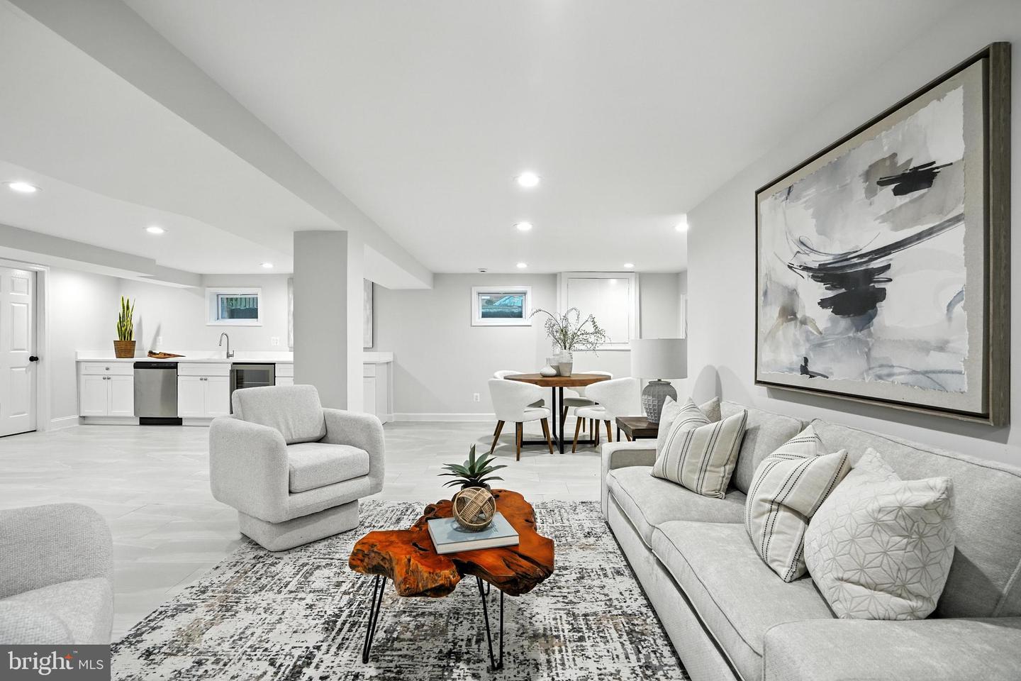 4505 PARK RD, ALEXANDRIA, Virginia 22312, 6 Bedrooms Bedrooms, ,4 BathroomsBathrooms,Residential,For sale,4505 PARK RD,VAFX2258372 MLS # VAFX2258372