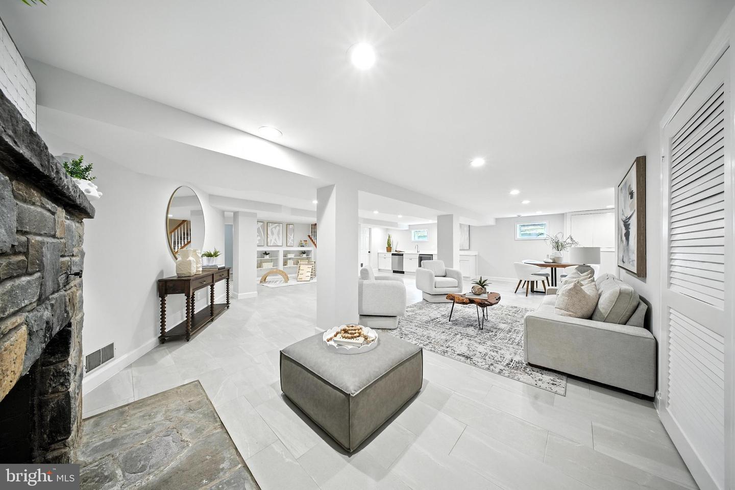 4505 PARK RD, ALEXANDRIA, Virginia 22312, 6 Bedrooms Bedrooms, ,4 BathroomsBathrooms,Residential,For sale,4505 PARK RD,VAFX2258372 MLS # VAFX2258372