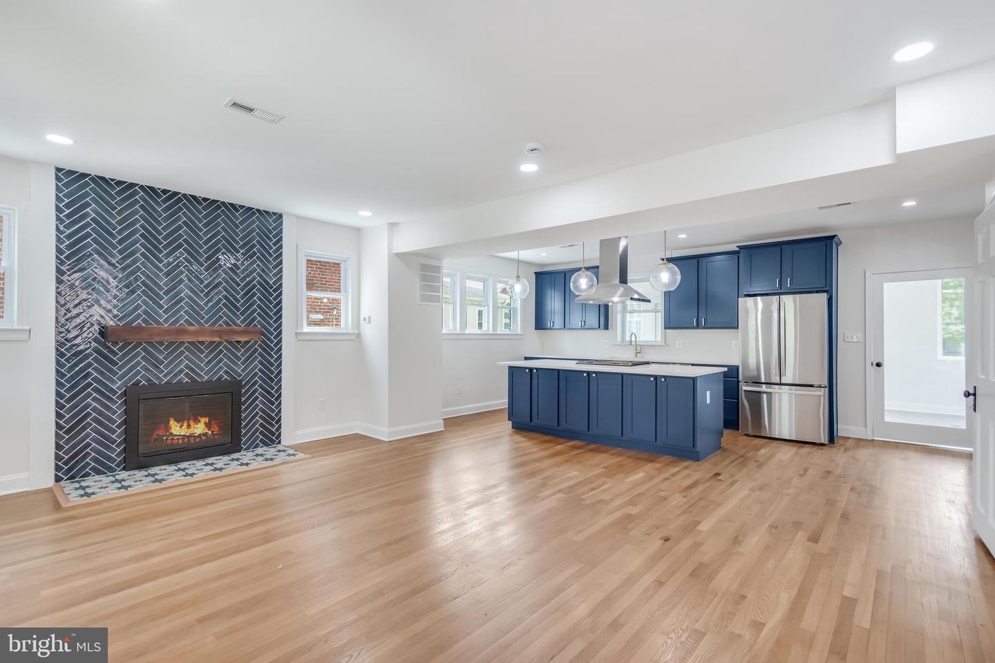 6932 8TH ST NW, WASHINGTON, District Of Columbia 20012, 4 Bedrooms Bedrooms, ,3 BathroomsBathrooms,Residential,For sale,6932 8TH ST NW,DCDC2212836 MLS # DCDC2212836