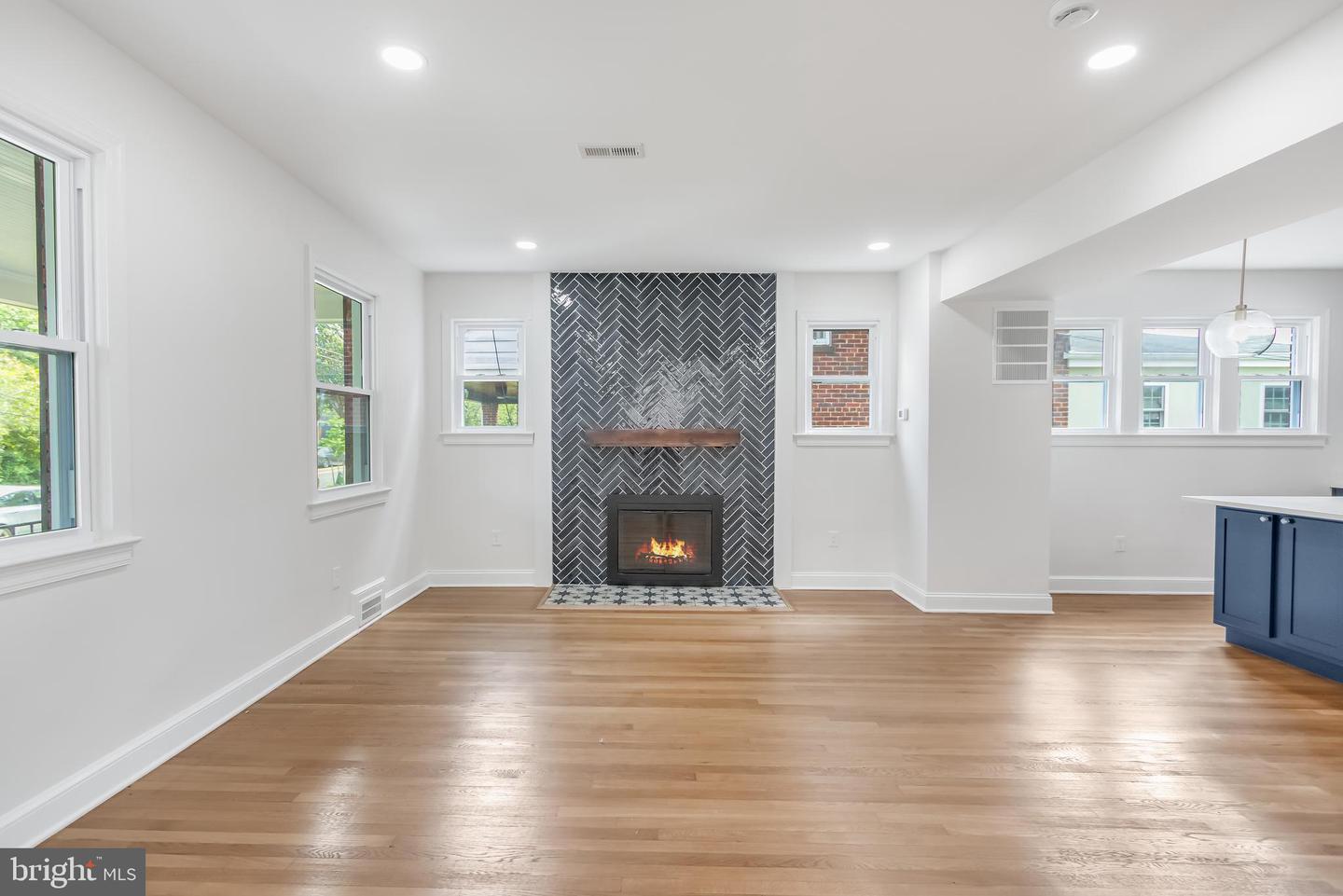 6932 8TH ST NW, WASHINGTON, District Of Columbia 20012, 4 Bedrooms Bedrooms, ,3 BathroomsBathrooms,Residential,For sale,6932 8TH ST NW,DCDC2212836 MLS # DCDC2212836