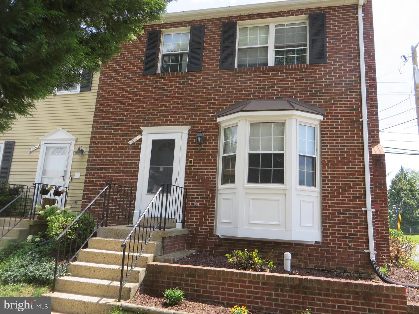 6998 ADMETUS CT, ALEXANDRIA, Virginia 22315, 3 Bedrooms Bedrooms, ,3 BathroomsBathrooms,Residential,For sale,6998 ADMETUS CT,VAFX2258382 MLS # VAFX2258382