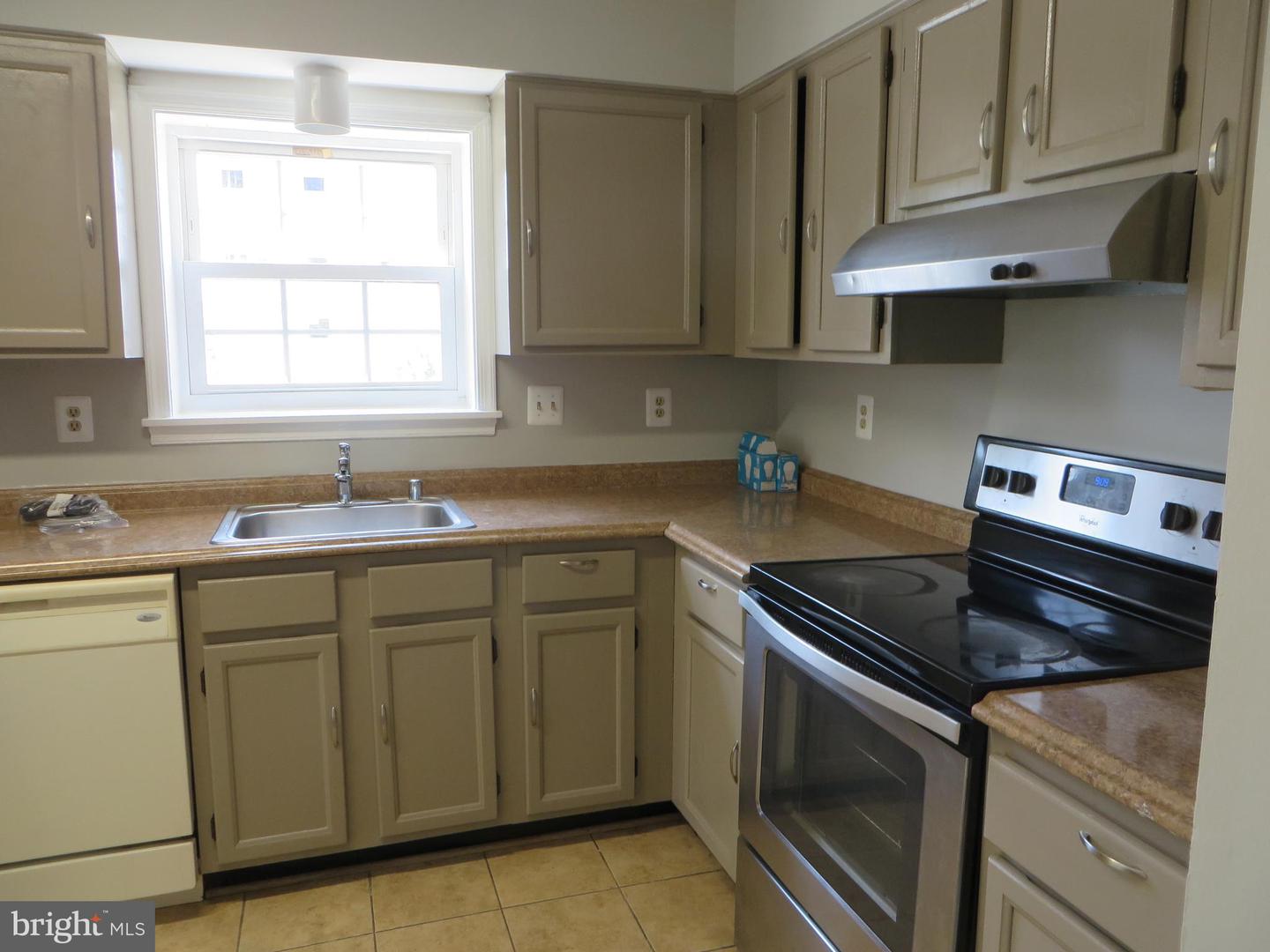 6998 ADMETUS CT, ALEXANDRIA, Virginia 22315, 3 Bedrooms Bedrooms, ,3 BathroomsBathrooms,Residential,For sale,6998 ADMETUS CT,VAFX2258382 MLS # VAFX2258382