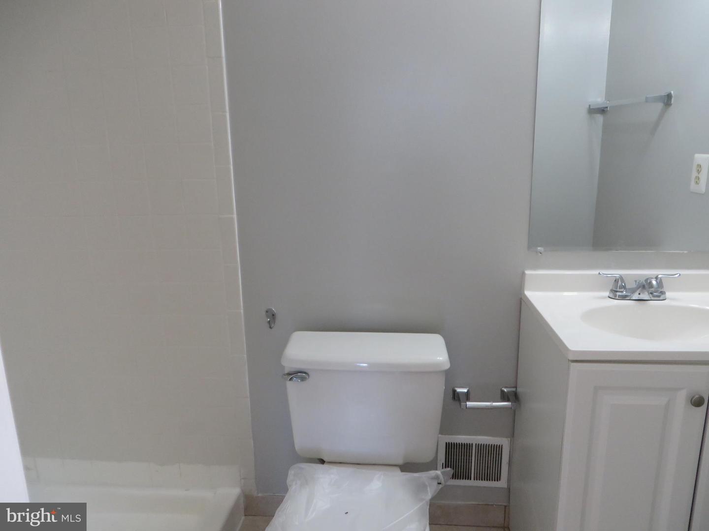 6998 ADMETUS CT, ALEXANDRIA, Virginia 22315, 3 Bedrooms Bedrooms, ,3 BathroomsBathrooms,Residential,For sale,6998 ADMETUS CT,VAFX2258382 MLS # VAFX2258382