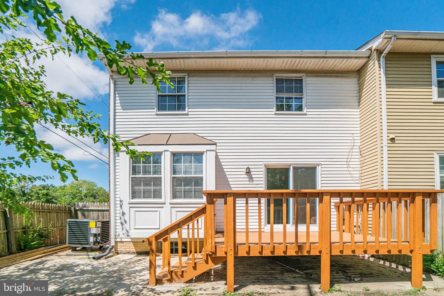 6998 ADMETUS CT, ALEXANDRIA, Virginia 22315, 3 Bedrooms Bedrooms, ,3 BathroomsBathrooms,Residential,For sale,6998 ADMETUS CT,VAFX2258382 MLS # VAFX2258382