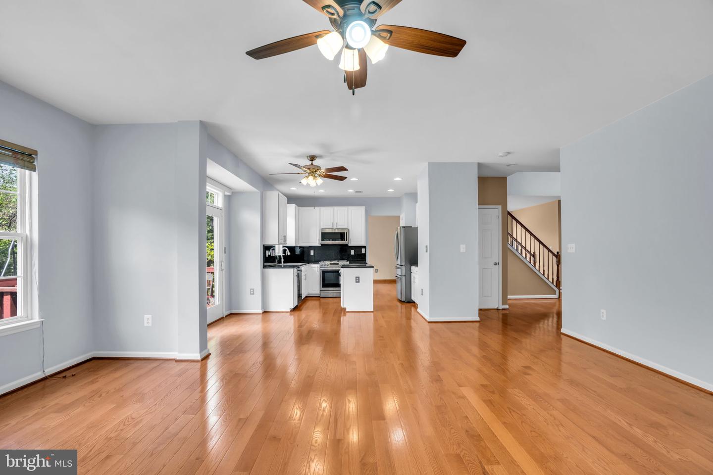 8142 TENBROOK DR, GAINESVILLE, Virginia 20155, 4 Bedrooms Bedrooms, ,3 BathroomsBathrooms,Residential,For sale,8142 TENBROOK DR,VAPW2100344 MLS # VAPW2100344
