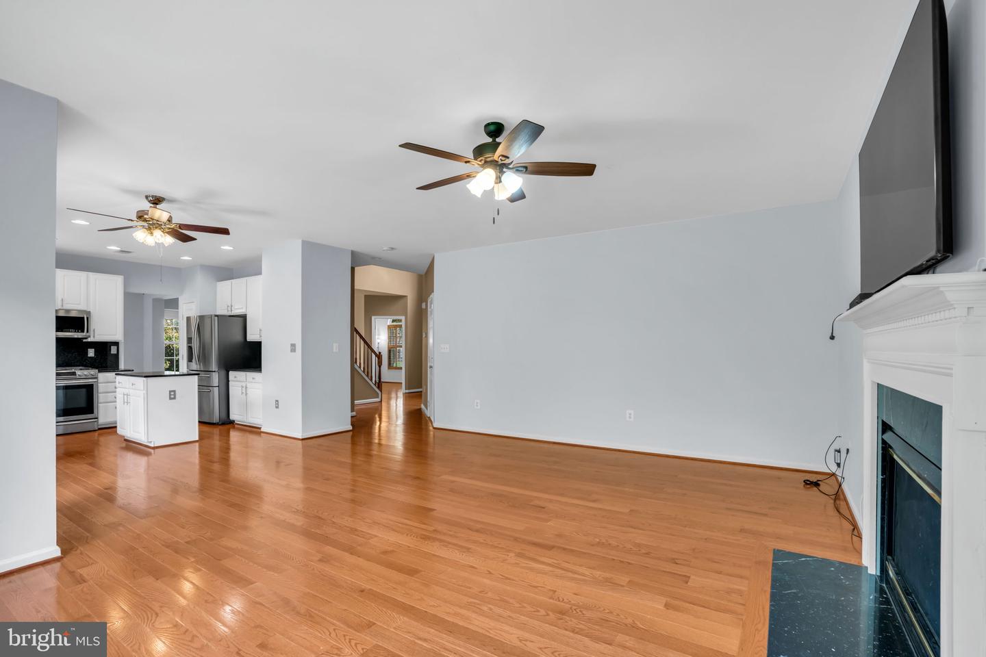 8142 TENBROOK DR, GAINESVILLE, Virginia 20155, 4 Bedrooms Bedrooms, ,3 BathroomsBathrooms,Residential,For sale,8142 TENBROOK DR,VAPW2100344 MLS # VAPW2100344