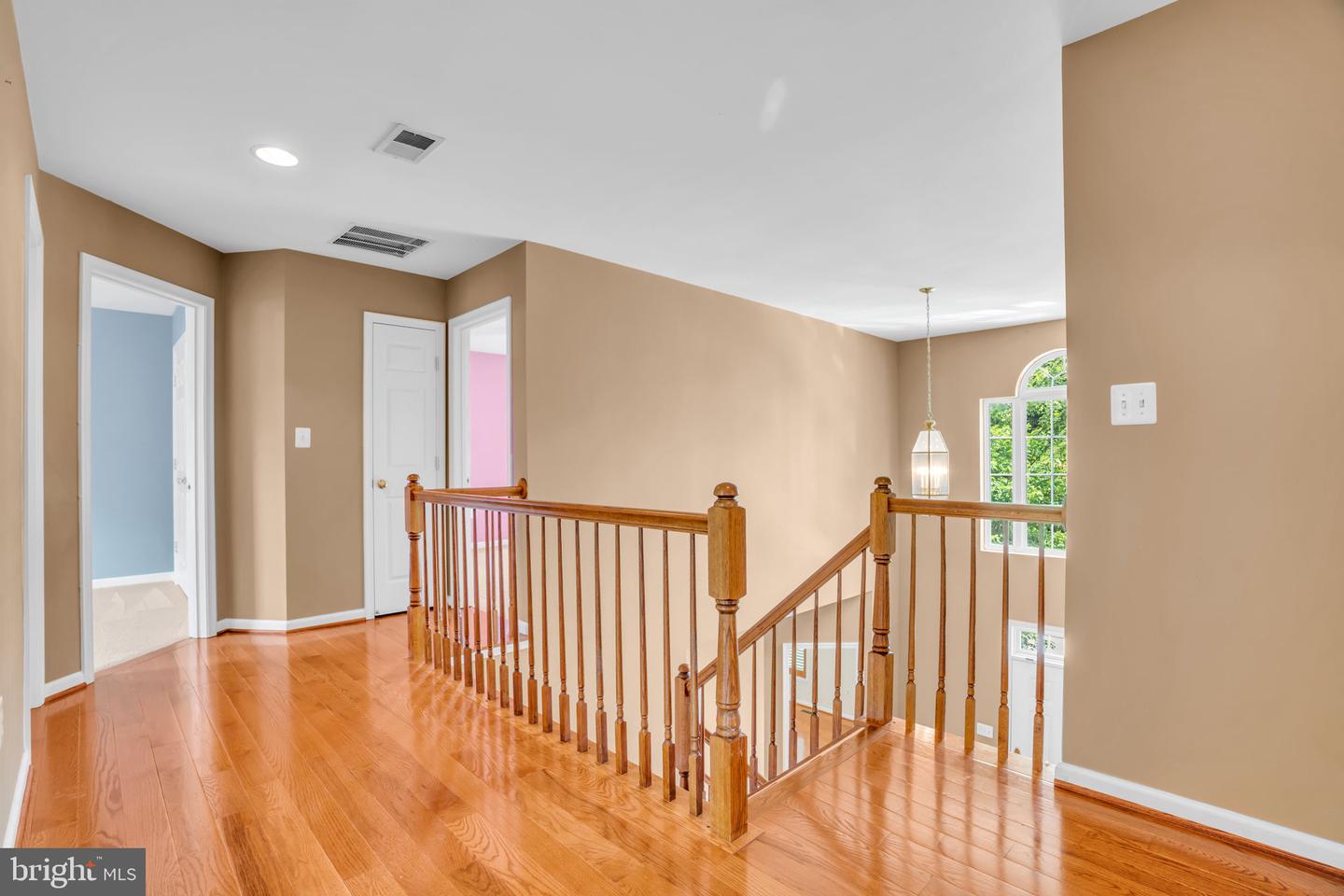 8142 TENBROOK DR, GAINESVILLE, Virginia 20155, 4 Bedrooms Bedrooms, ,3 BathroomsBathrooms,Residential,For sale,8142 TENBROOK DR,VAPW2100344 MLS # VAPW2100344