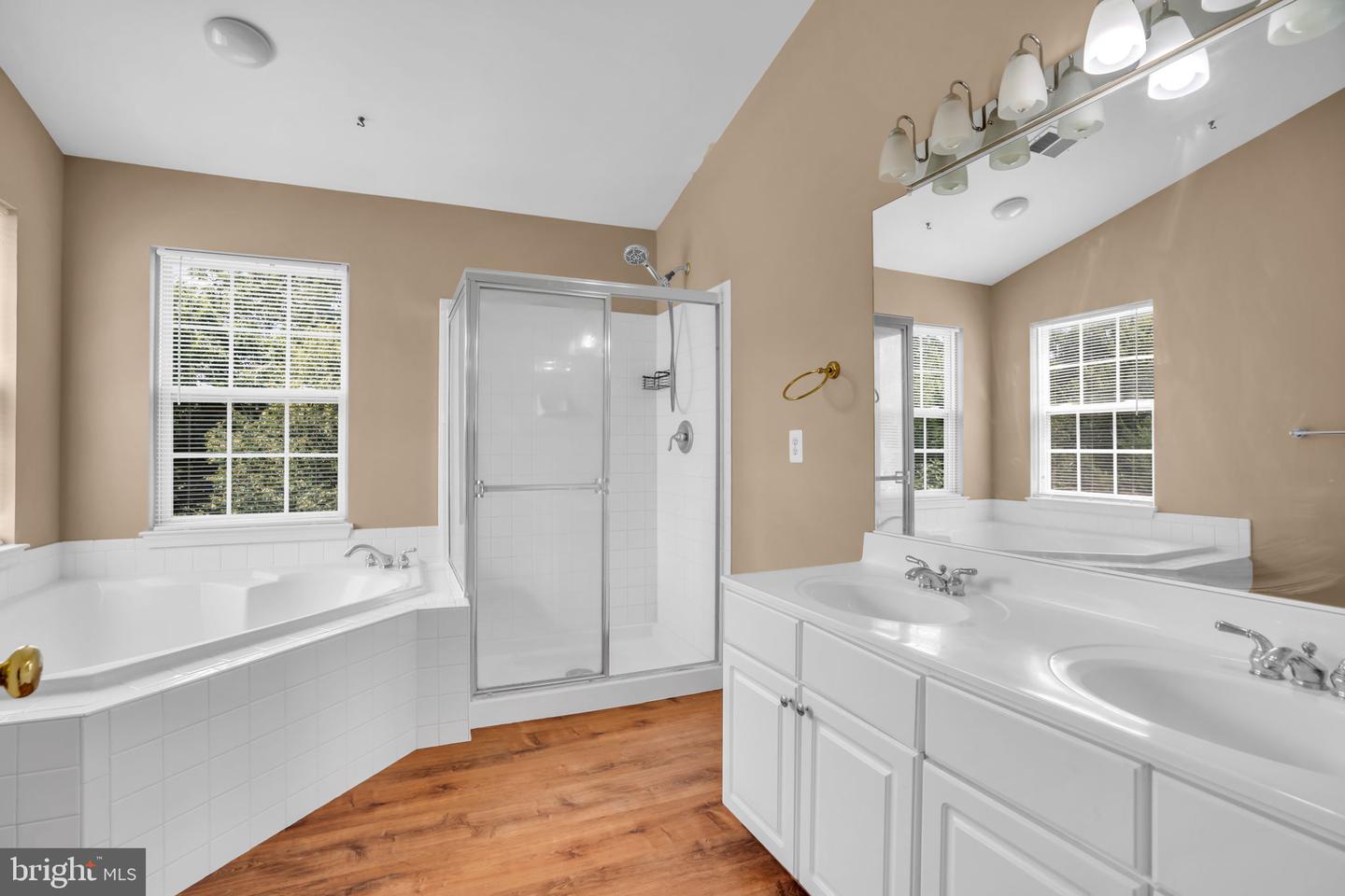 8142 TENBROOK DR, GAINESVILLE, Virginia 20155, 4 Bedrooms Bedrooms, ,3 BathroomsBathrooms,Residential,For sale,8142 TENBROOK DR,VAPW2100344 MLS # VAPW2100344