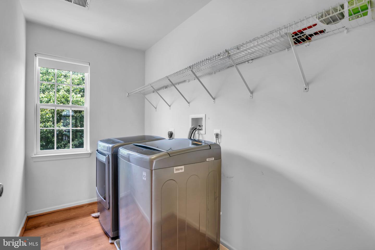 8142 TENBROOK DR, GAINESVILLE, Virginia 20155, 4 Bedrooms Bedrooms, ,3 BathroomsBathrooms,Residential,For sale,8142 TENBROOK DR,VAPW2100344 MLS # VAPW2100344