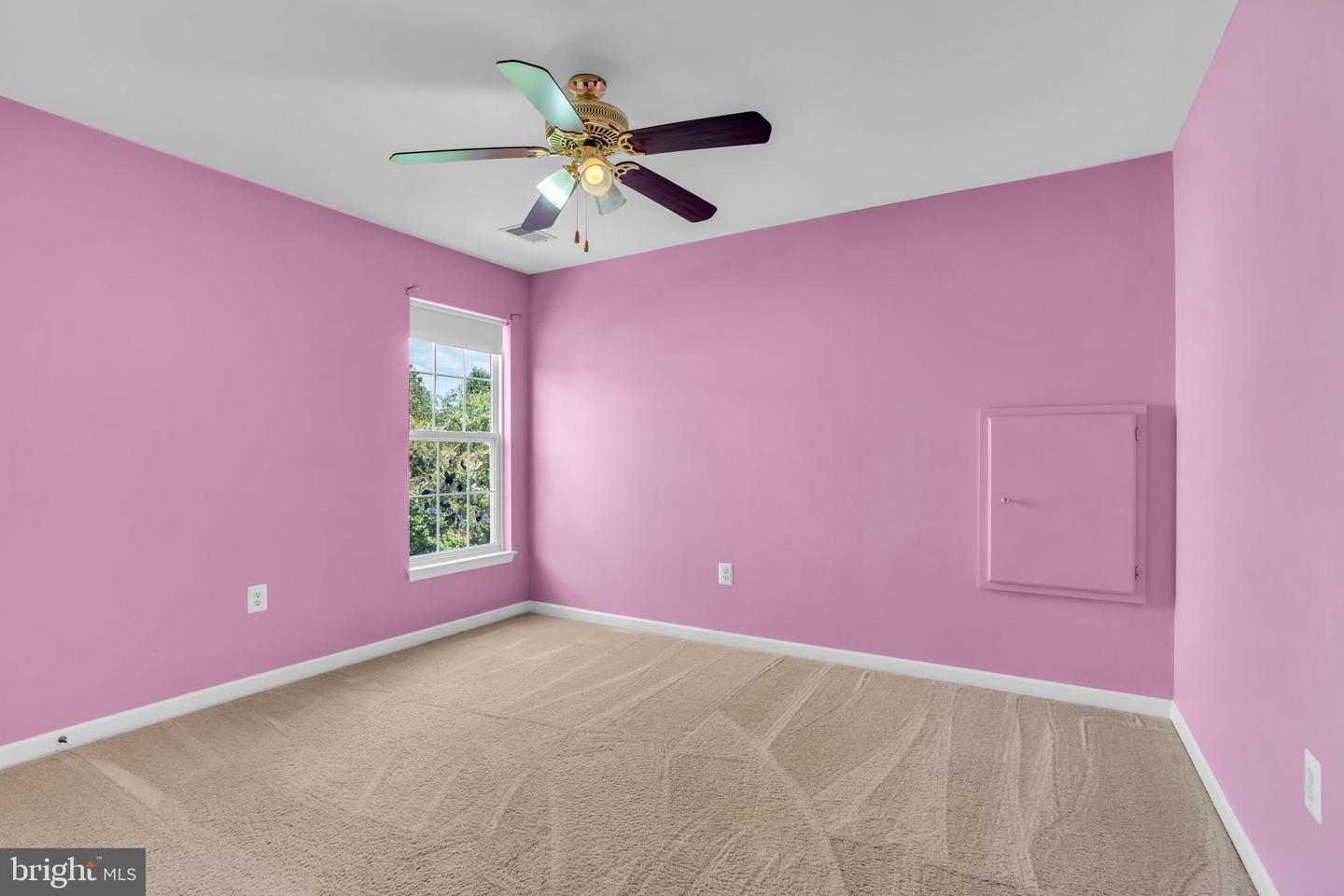 8142 TENBROOK DR, GAINESVILLE, Virginia 20155, 4 Bedrooms Bedrooms, ,3 BathroomsBathrooms,Residential,For sale,8142 TENBROOK DR,VAPW2100344 MLS # VAPW2100344