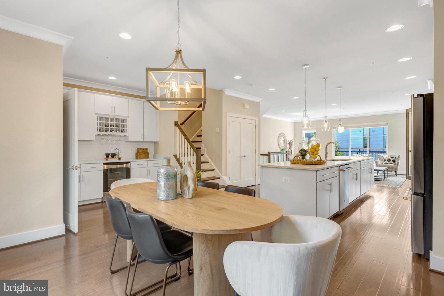 4912 TRAIL VISTA LN, CHANTILLY, Virginia 20151, 4 Bedrooms Bedrooms, ,3 BathroomsBathrooms,Residential,For sale,4912 TRAIL VISTA LN,VAFX2258384 MLS # VAFX2258384