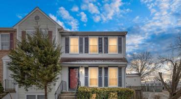 4691 JOANNA CT, WOODBRIDGE, Virginia 22193, 3 Bedrooms Bedrooms, 12 Rooms Rooms,3 BathroomsBathrooms,Residential,For sale,4691 JOANNA CT,VAPW2100346 MLS # VAPW2100346