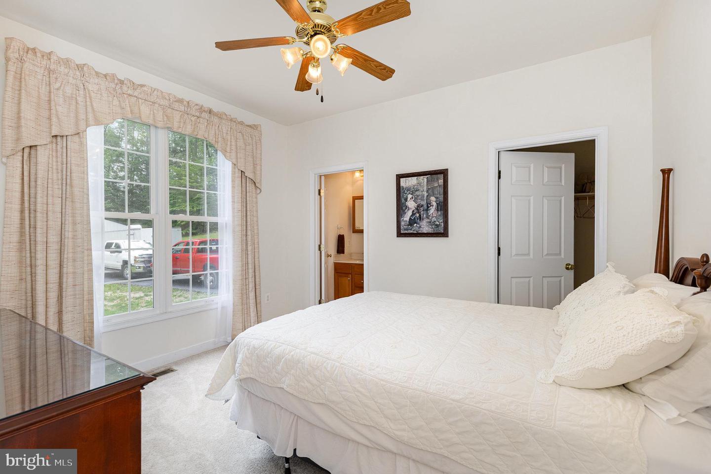 160 WALNUT RIDGE DR, STAFFORD, Virginia 22556, 6 Bedrooms Bedrooms, ,5 BathroomsBathrooms,Residential,For sale,160 WALNUT RIDGE DR,VAST2041284 MLS # VAST2041284