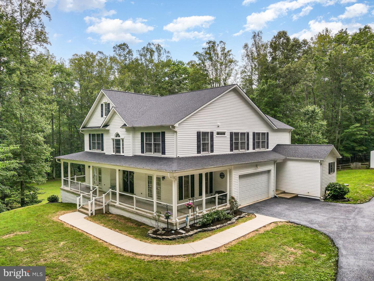 160 WALNUT RIDGE DR, STAFFORD, Virginia 22556, 6 Bedrooms Bedrooms, ,5 BathroomsBathrooms,Residential,For sale,160 WALNUT RIDGE DR,VAST2041284 MLS # VAST2041284