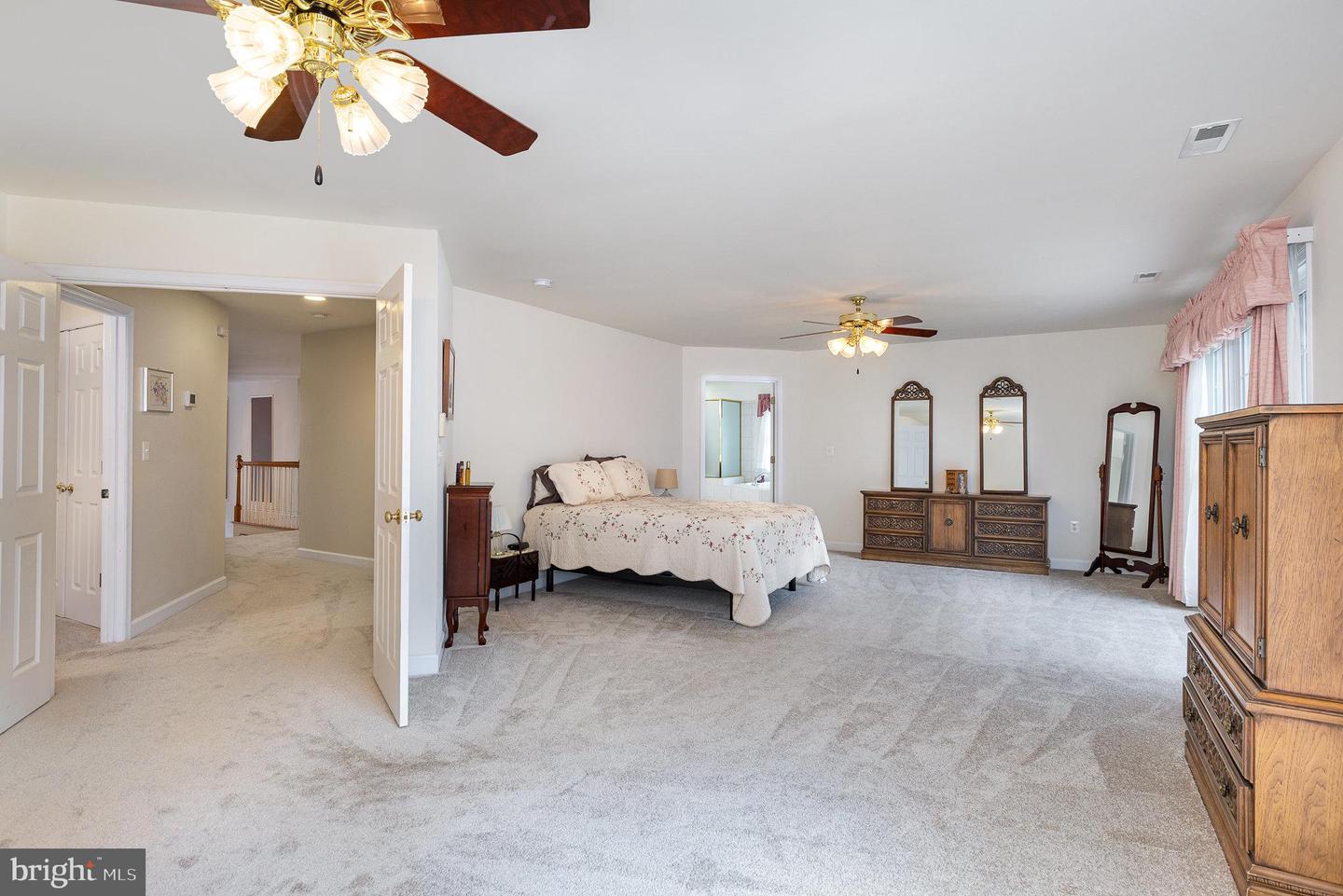 160 WALNUT RIDGE DR, STAFFORD, Virginia 22556, 6 Bedrooms Bedrooms, ,5 BathroomsBathrooms,Residential,For sale,160 WALNUT RIDGE DR,VAST2041284 MLS # VAST2041284