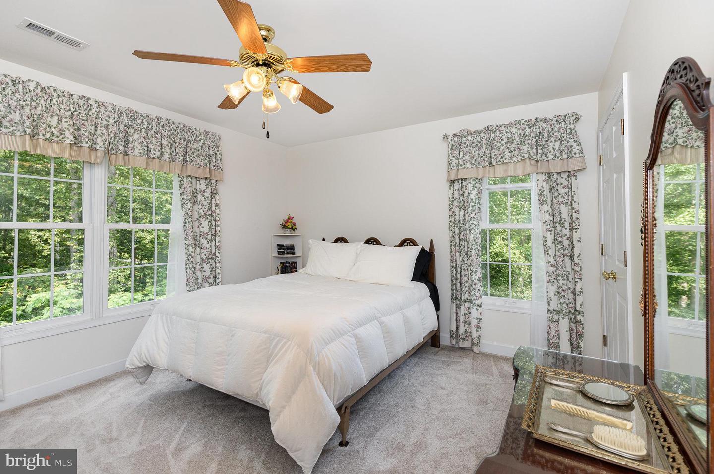 160 WALNUT RIDGE DR, STAFFORD, Virginia 22556, 6 Bedrooms Bedrooms, ,5 BathroomsBathrooms,Residential,For sale,160 WALNUT RIDGE DR,VAST2041284 MLS # VAST2041284