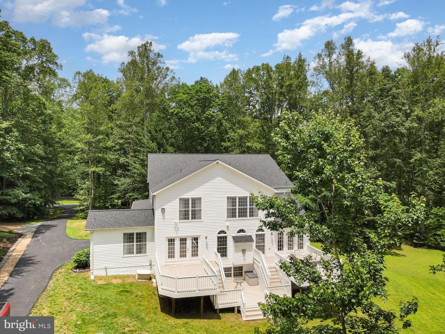 160 WALNUT RIDGE DR, STAFFORD, Virginia 22556, 6 Bedrooms Bedrooms, ,5 BathroomsBathrooms,Residential,For sale,160 WALNUT RIDGE DR,VAST2041284 MLS # VAST2041284