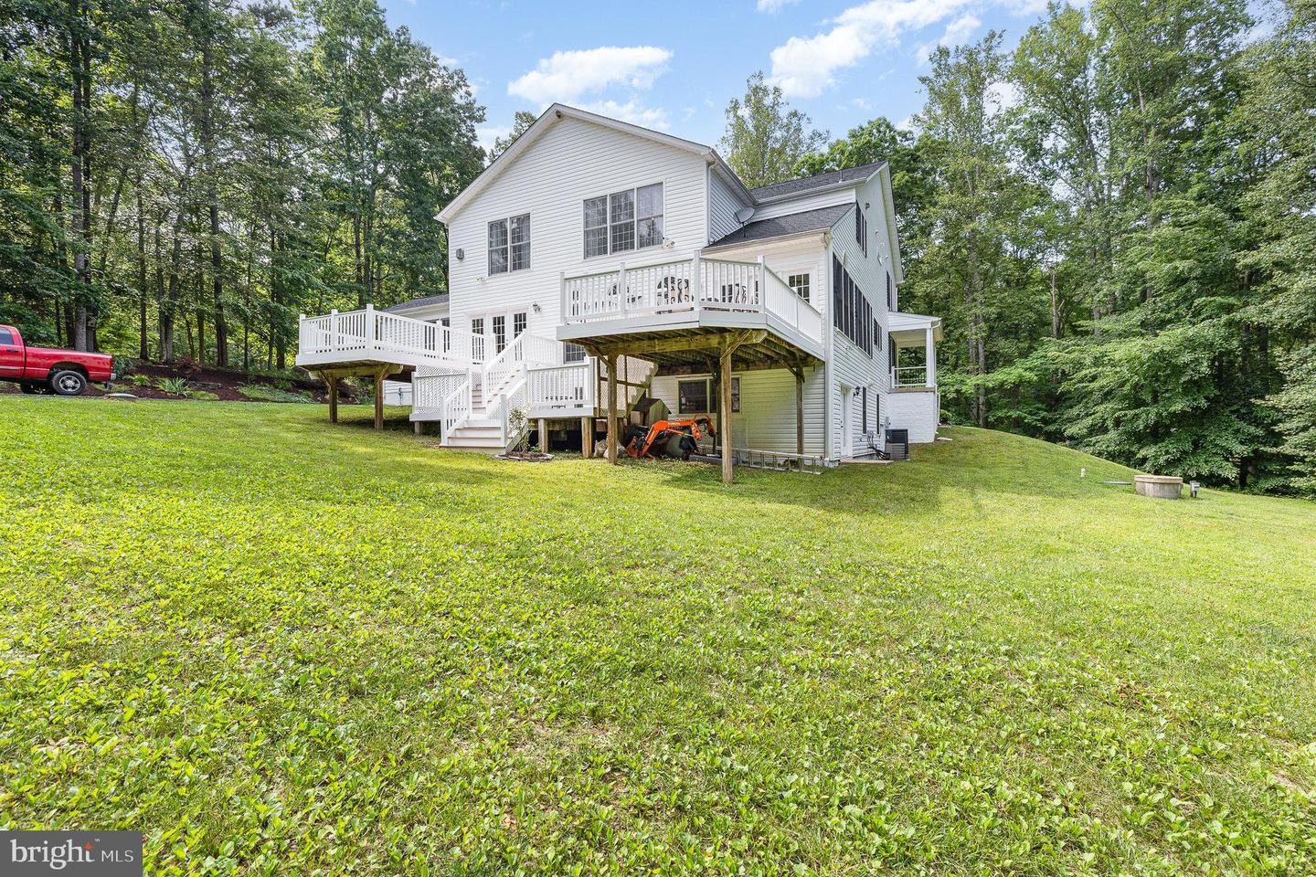 160 WALNUT RIDGE DR, STAFFORD, Virginia 22556, 6 Bedrooms Bedrooms, ,5 BathroomsBathrooms,Residential,For sale,160 WALNUT RIDGE DR,VAST2041284 MLS # VAST2041284