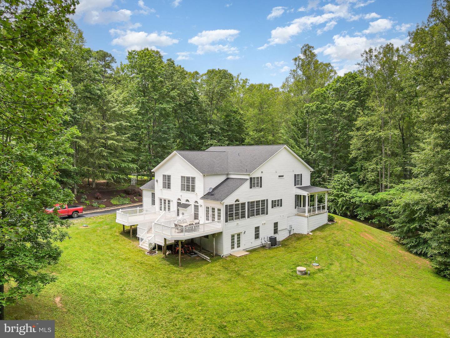 160 WALNUT RIDGE DR, STAFFORD, Virginia 22556, 6 Bedrooms Bedrooms, ,5 BathroomsBathrooms,Residential,For sale,160 WALNUT RIDGE DR,VAST2041284 MLS # VAST2041284