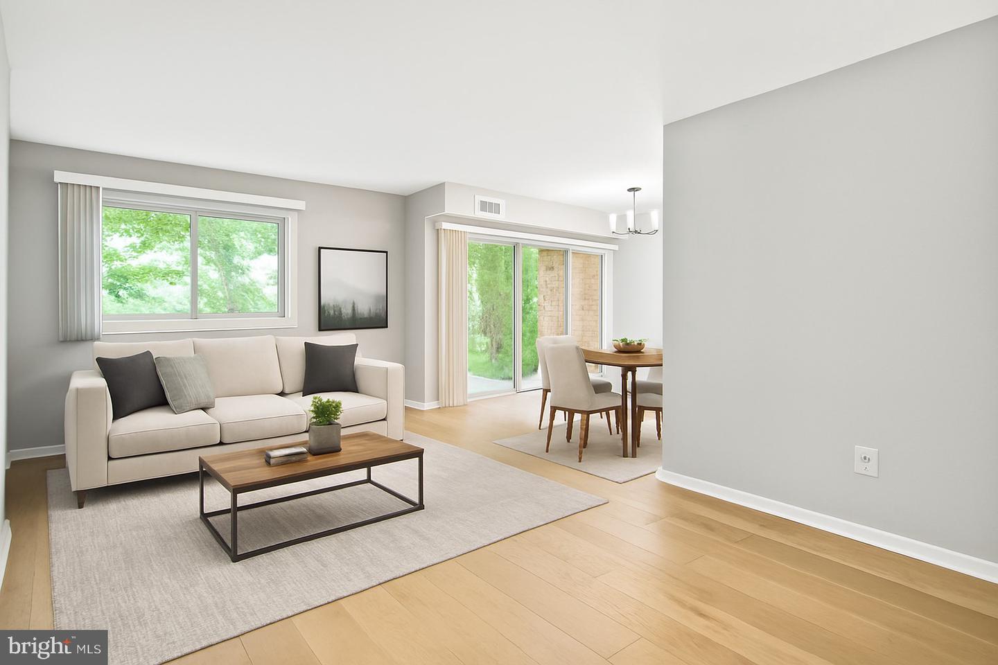 8001 CHANUTE PL #16/5, FALLS CHURCH, Virginia 22042, 3 Bedrooms Bedrooms, ,2 BathroomsBathrooms,Residential,For sale,8001 CHANUTE PL #16/5,VAFX2242386 MLS # VAFX2242386