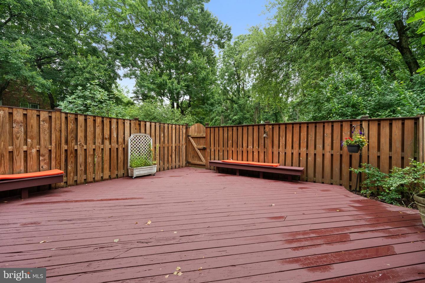 6913 MCLEAN PARK MANOR CT, MCLEAN, Virginia 22101, 4 Bedrooms Bedrooms, ,3 BathroomsBathrooms,Residential,For sale,6913 MCLEAN PARK MANOR CT,VAFX2242666 MLS # VAFX2242666