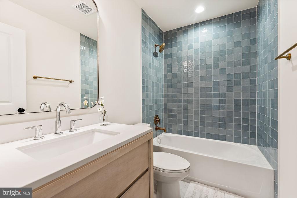 206 SECLUSION SHORES DR, MINERAL, Virginia 23117, 5 Bedrooms Bedrooms, ,3 BathroomsBathrooms,Residential,206 SECLUSION SHORES DR,VALA2007062 MLS # VALA2007062