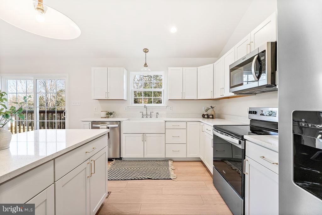 206 SECLUSION SHORES DR, MINERAL, Virginia 23117, 5 Bedrooms Bedrooms, ,3 BathroomsBathrooms,Residential,206 SECLUSION SHORES DR,VALA2007062 MLS # VALA2007062