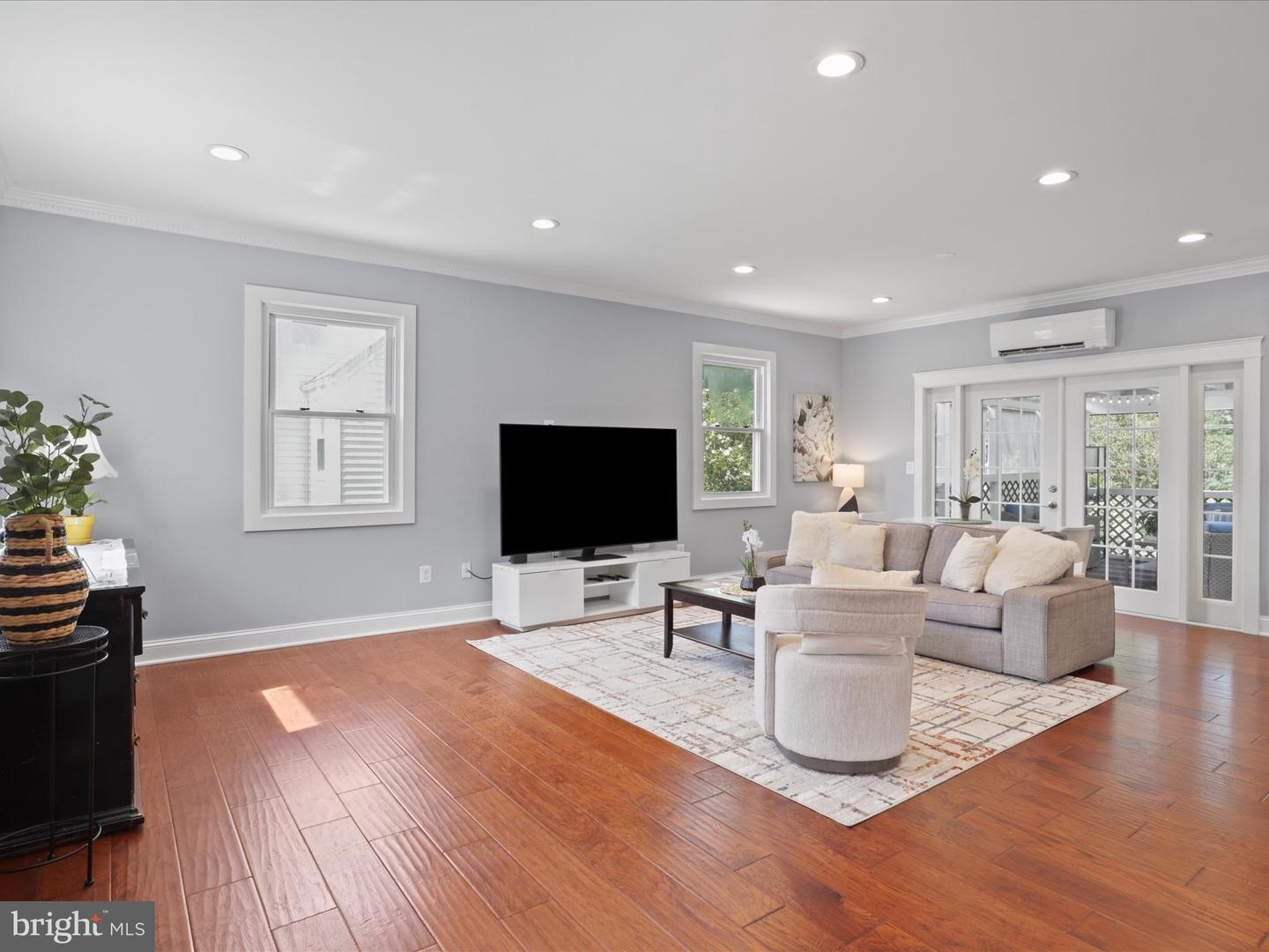 2907 ADAMS PL, FALLS CHURCH, Virginia 22042, 4 Bedrooms Bedrooms, ,4 BathroomsBathrooms,Residential,For sale,2907 ADAMS PL,VAFX2249412 MLS # VAFX2249412