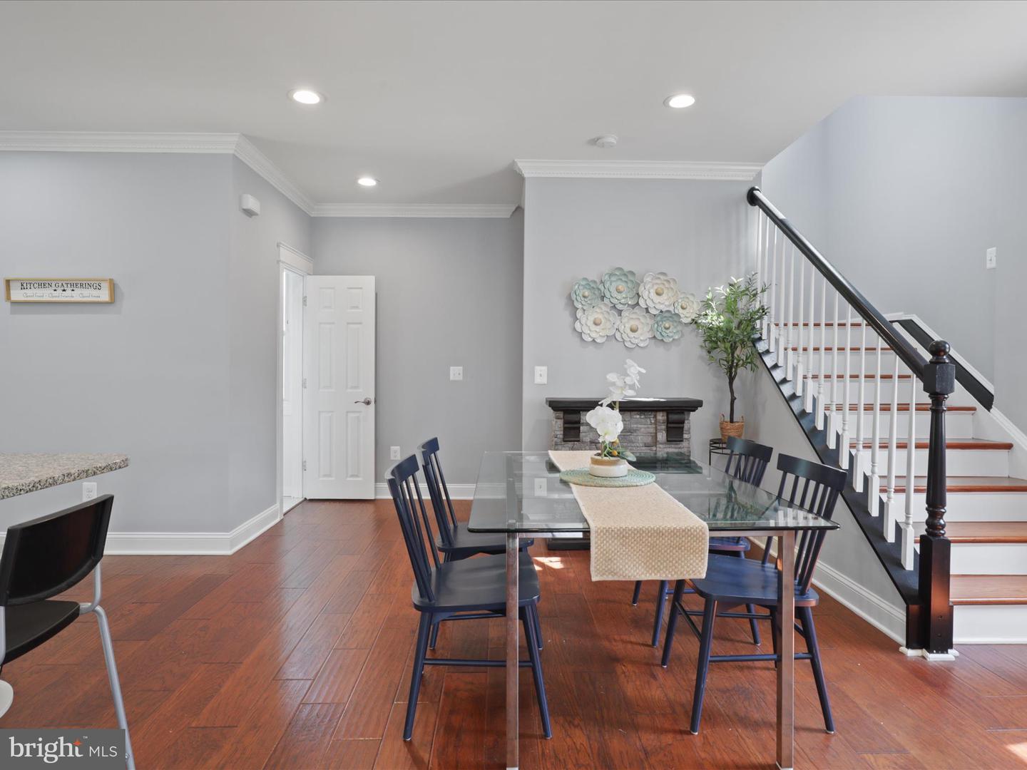 2907 ADAMS PL, FALLS CHURCH, Virginia 22042, 4 Bedrooms Bedrooms, ,4 BathroomsBathrooms,Residential,For sale,2907 ADAMS PL,VAFX2249412 MLS # VAFX2249412
