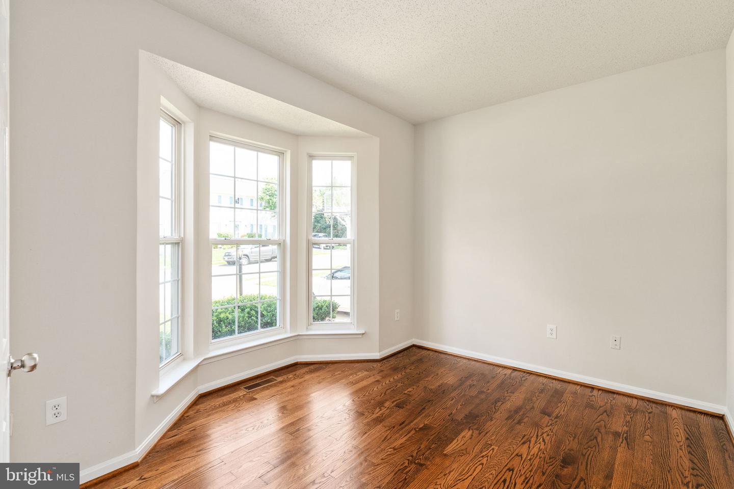 3 NEABSCO DR, FREDERICKSBURG, Virginia 22405, 6 Bedrooms Bedrooms, ,4 BathroomsBathrooms,Residential,For sale,3 NEABSCO DR,VAST2040800 MLS # VAST2040800