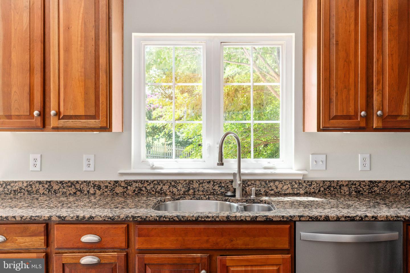 3 NEABSCO DR, FREDERICKSBURG, Virginia 22405, 6 Bedrooms Bedrooms, ,4 BathroomsBathrooms,Residential,For sale,3 NEABSCO DR,VAST2040800 MLS # VAST2040800