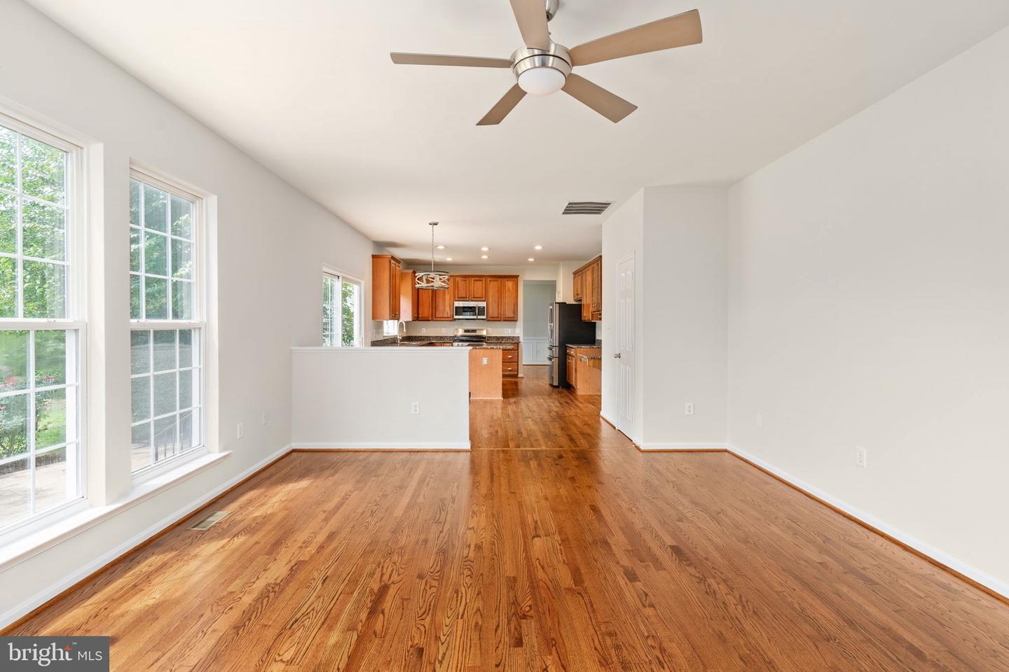 3 NEABSCO DR, FREDERICKSBURG, Virginia 22405, 6 Bedrooms Bedrooms, ,4 BathroomsBathrooms,Residential,For sale,3 NEABSCO DR,VAST2040800 MLS # VAST2040800