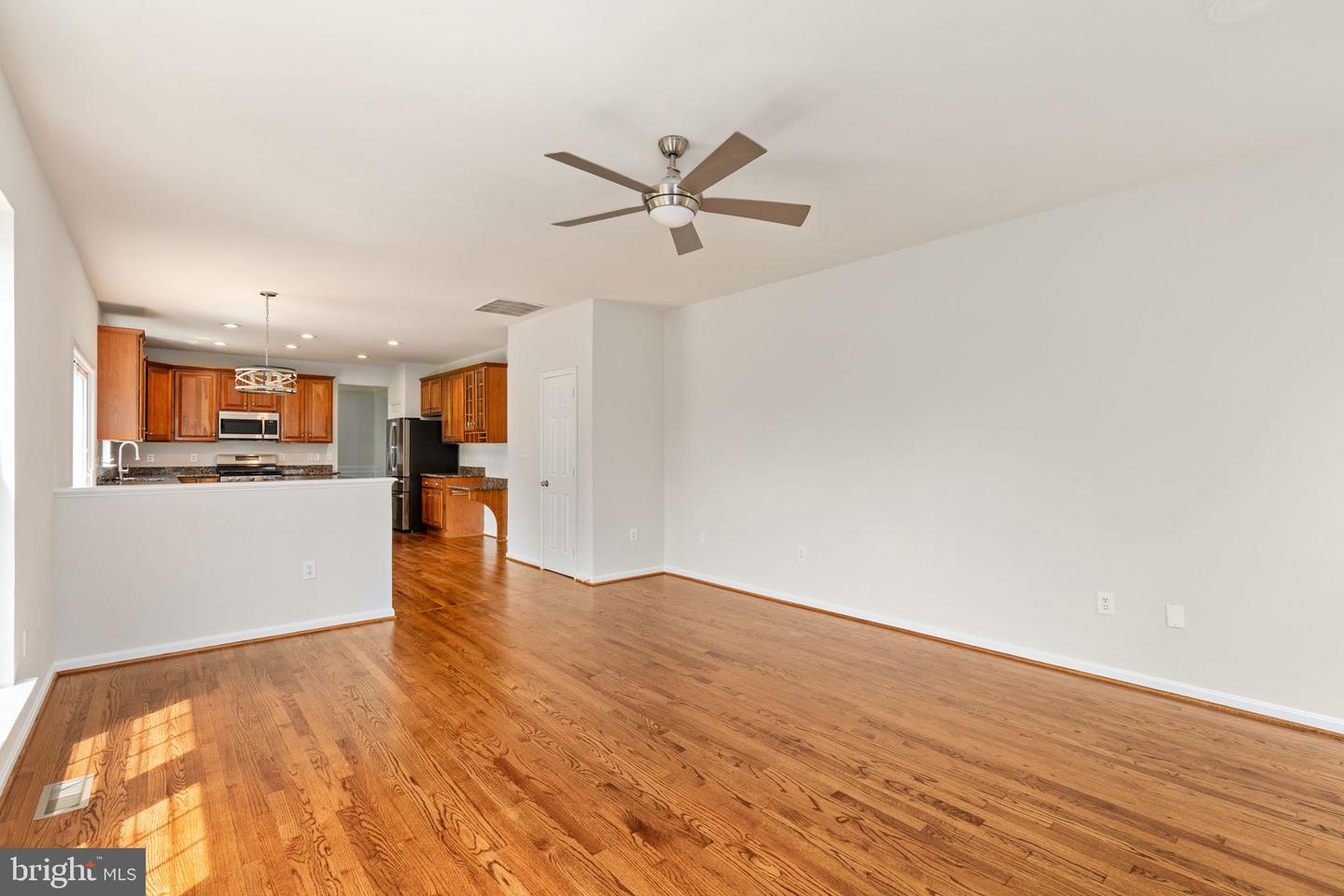 3 NEABSCO DR, FREDERICKSBURG, Virginia 22405, 6 Bedrooms Bedrooms, ,4 BathroomsBathrooms,Residential,For sale,3 NEABSCO DR,VAST2040800 MLS # VAST2040800