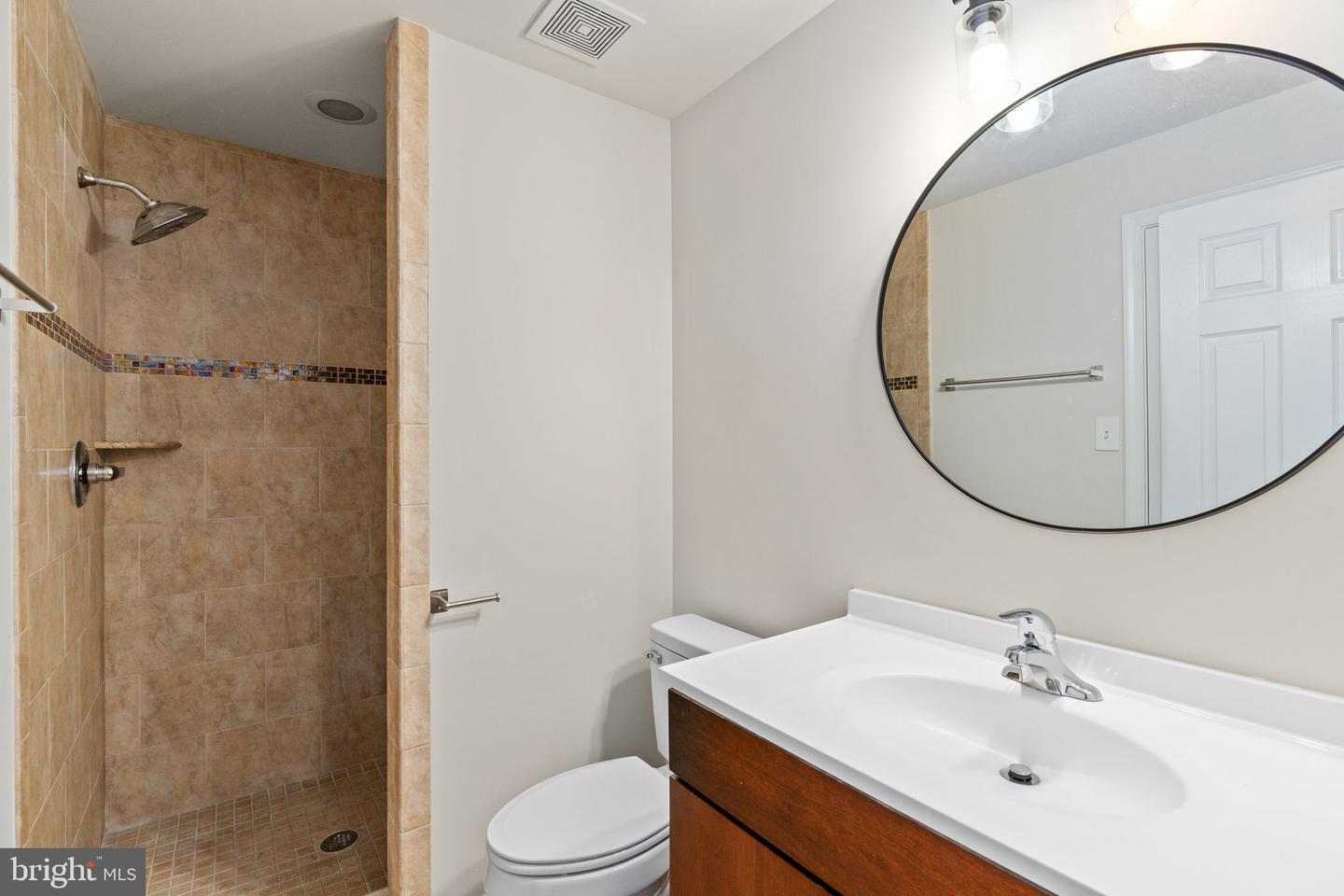 3 NEABSCO DR, FREDERICKSBURG, Virginia 22405, 6 Bedrooms Bedrooms, ,4 BathroomsBathrooms,Residential,For sale,3 NEABSCO DR,VAST2040800 MLS # VAST2040800