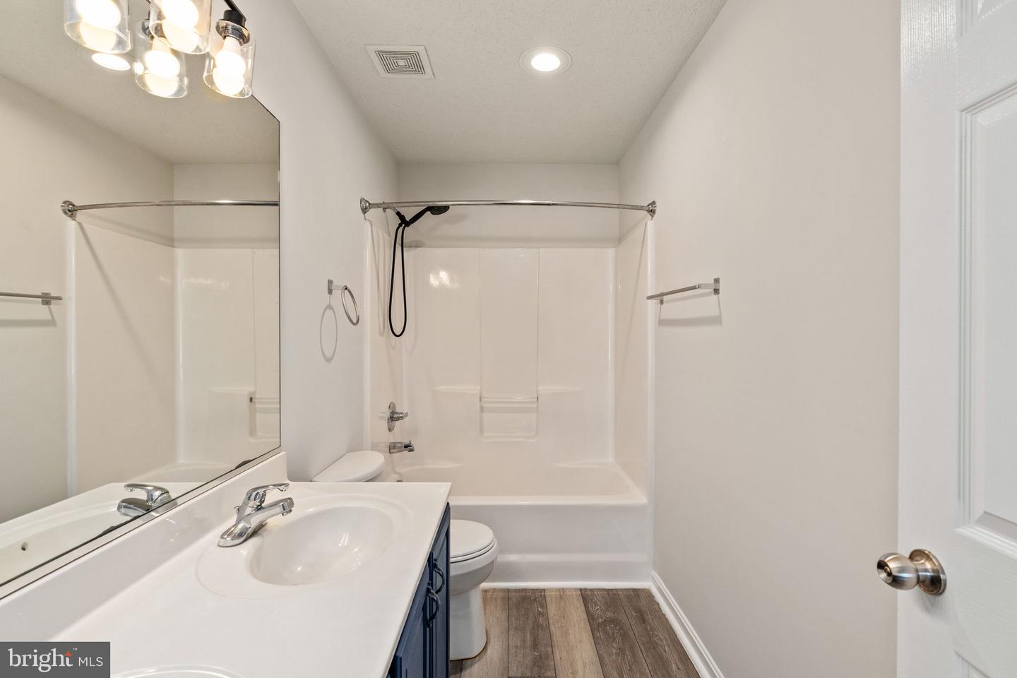 3 NEABSCO DR, FREDERICKSBURG, Virginia 22405, 6 Bedrooms Bedrooms, ,4 BathroomsBathrooms,Residential,For sale,3 NEABSCO DR,VAST2040800 MLS # VAST2040800