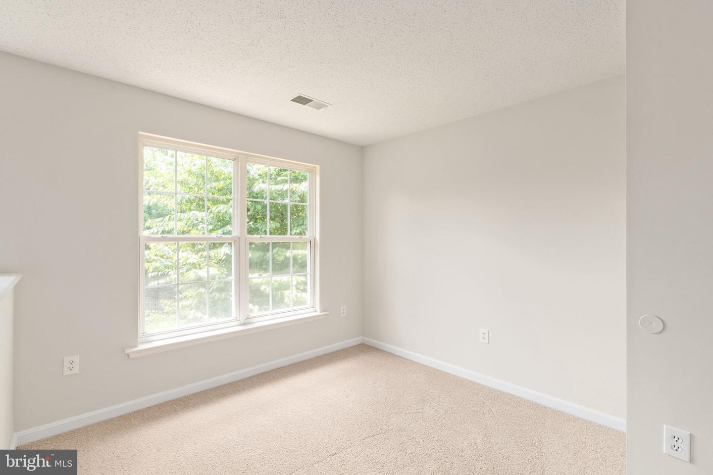 3 NEABSCO DR, FREDERICKSBURG, Virginia 22405, 6 Bedrooms Bedrooms, ,4 BathroomsBathrooms,Residential,For sale,3 NEABSCO DR,VAST2040800 MLS # VAST2040800