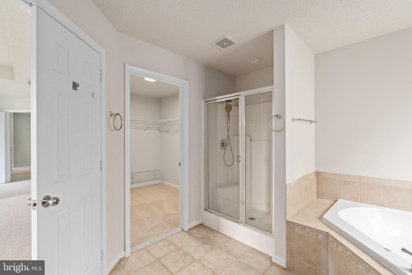 3 NEABSCO DR, FREDERICKSBURG, Virginia 22405, 6 Bedrooms Bedrooms, ,4 BathroomsBathrooms,Residential,For sale,3 NEABSCO DR,VAST2040800 MLS # VAST2040800